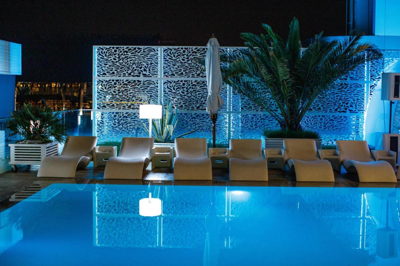 Hotel Opera Mamaia Bagian luar foto