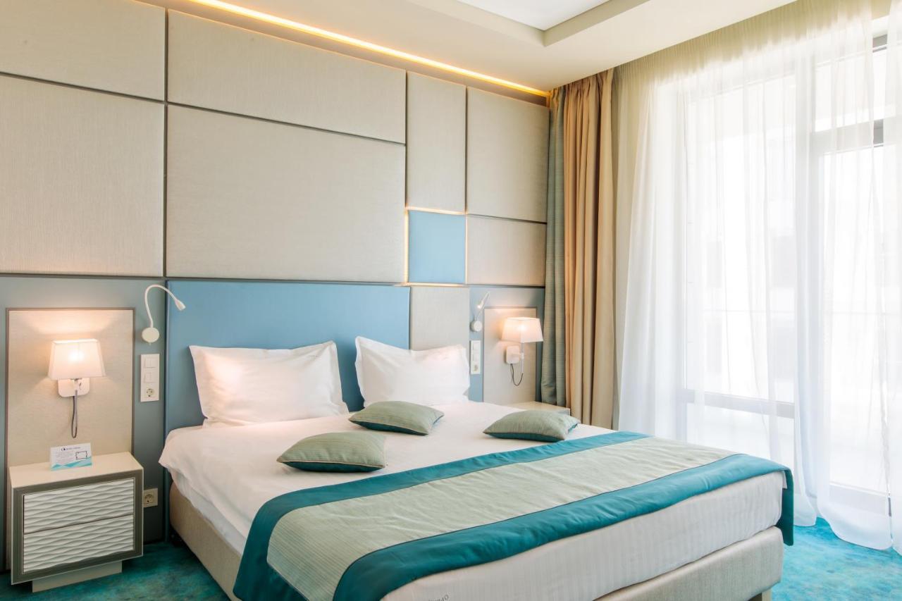 Hotel Opera Mamaia Bagian luar foto