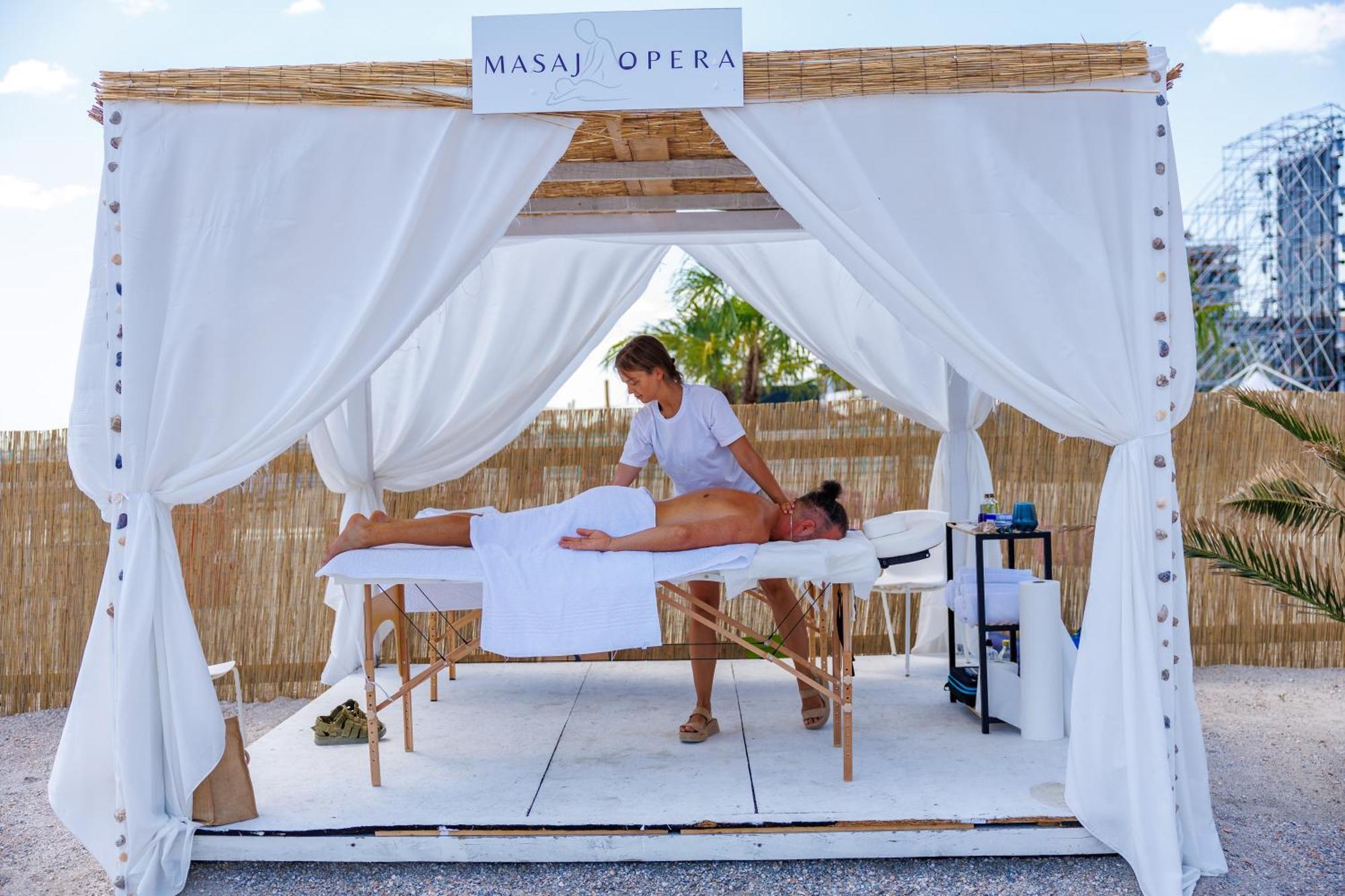 Hotel Opera Mamaia Bagian luar foto